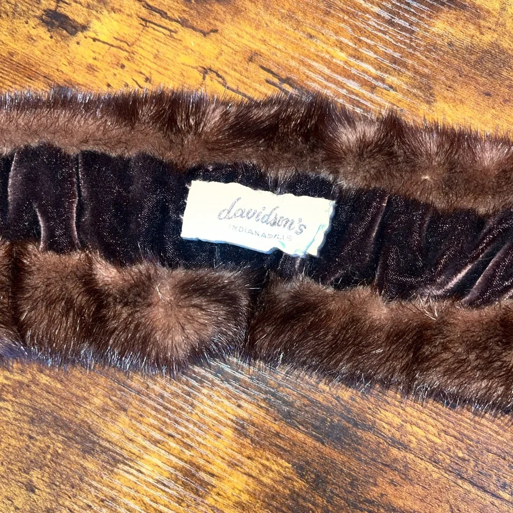 vintage Davidsons Brown mink Fur Scarf/collar